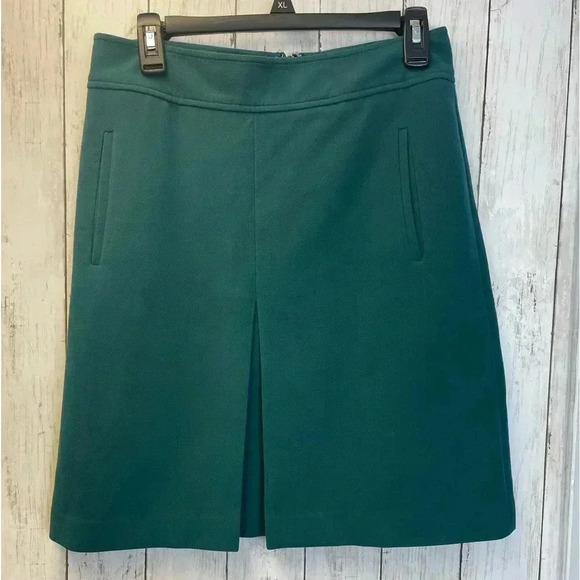 Ann Taylor Loft Green skirt size 2 work/casual/career - Picture 1 of 8